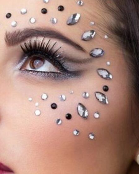 maquillaje-con-piedritas