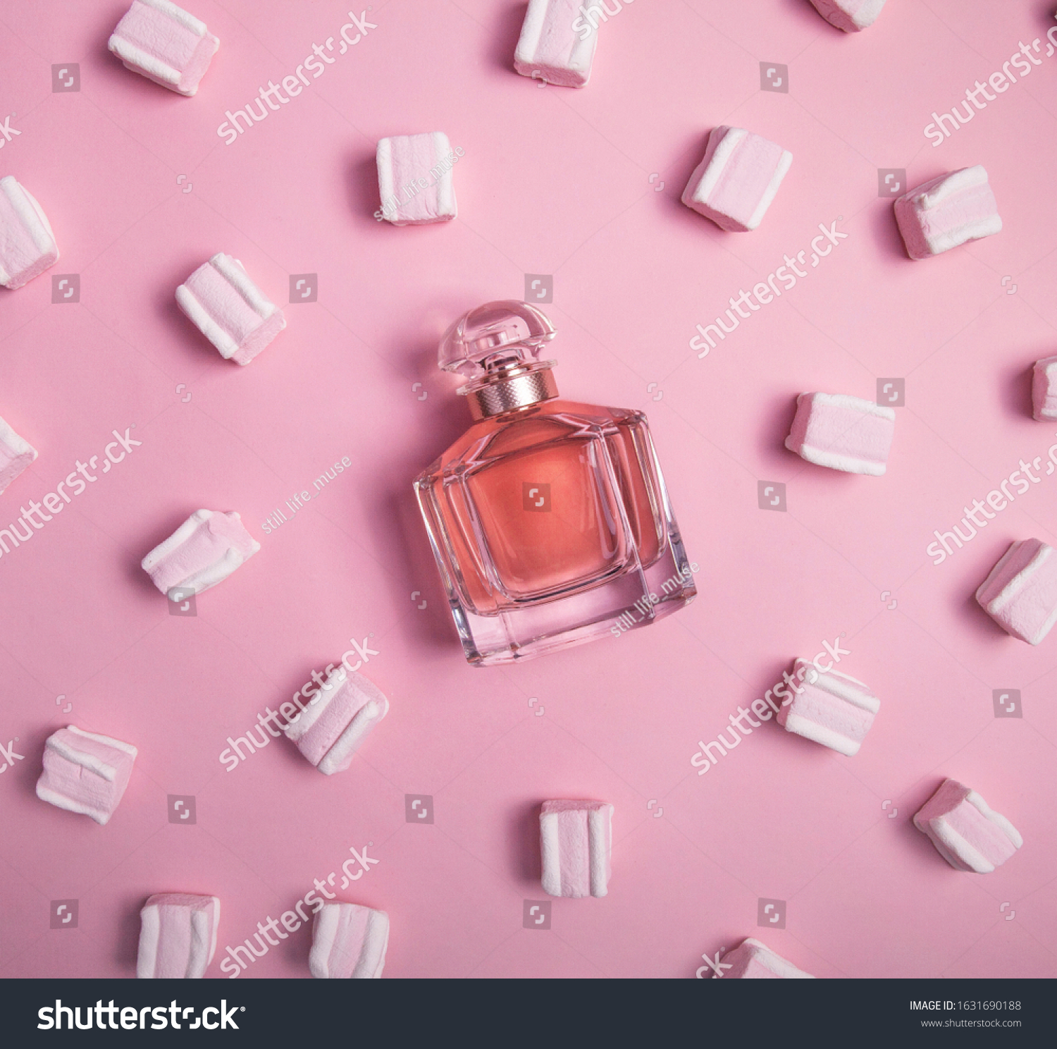 Top 10 Perfumes Dulces para Mujer que Durarán Todo el Día: Irresistibles y Memorables