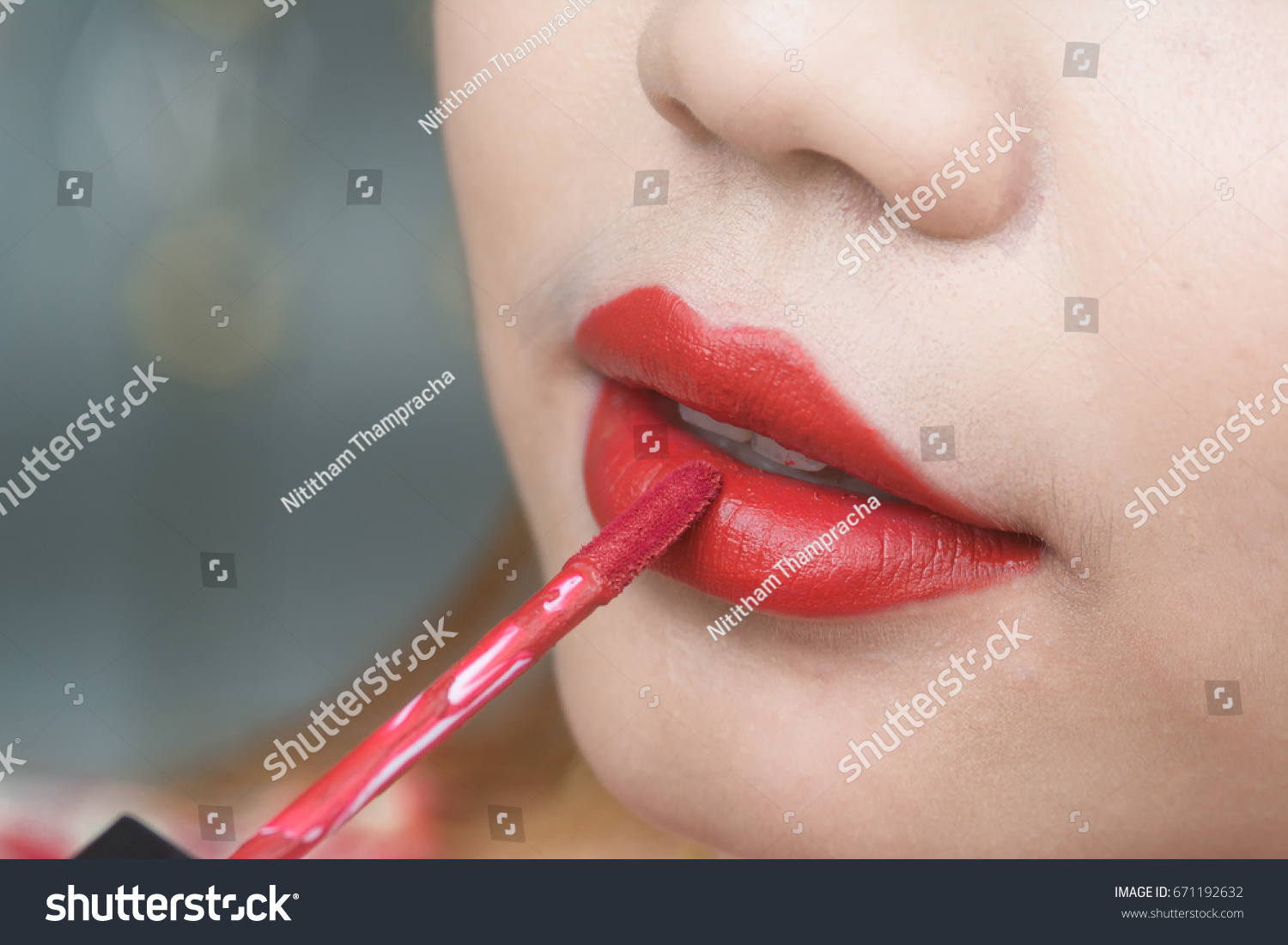 Los Labiales Rojos Más Intensos para Morenas: Encuentra tu Tono Perfecto y Atrevido